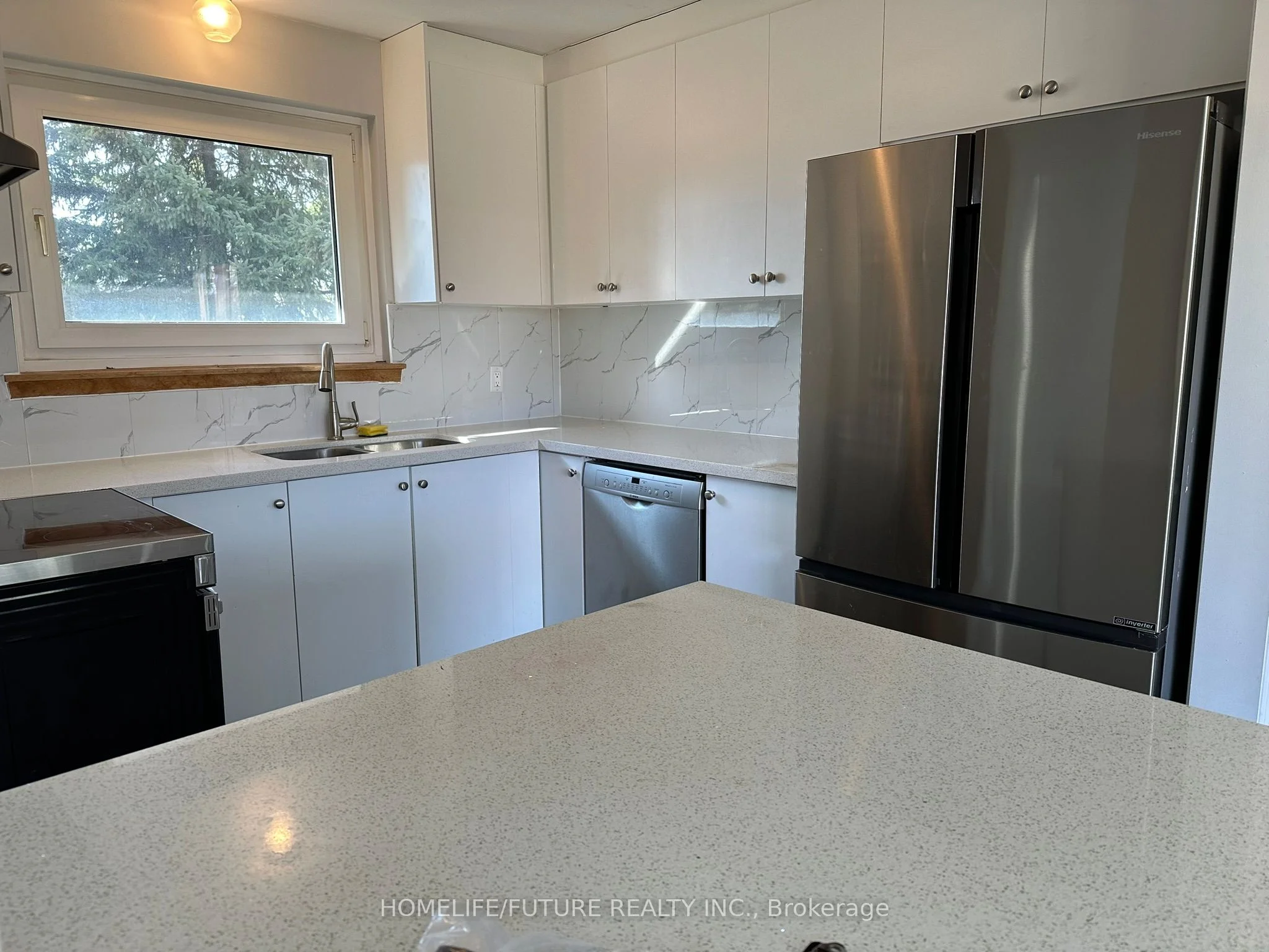 Detached in Whitby