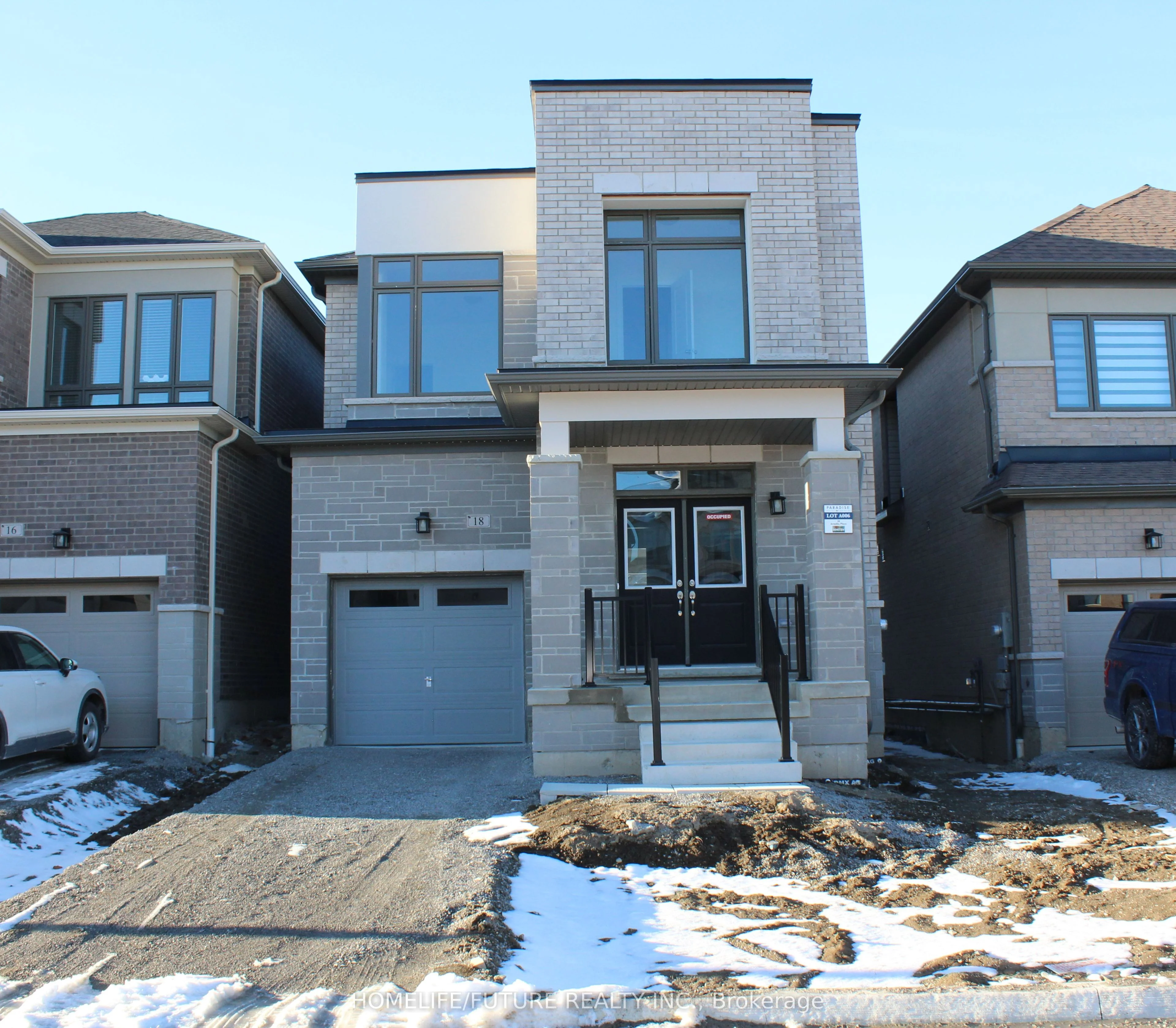 18 Armilia Place, Whitby, On L1p 0n9