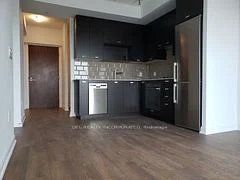 275 Village Green Square 3020, Toronto E07, On M1s 0l8