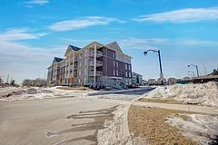 290 Liberty Street N 215, Clarington, On L1c 0v5