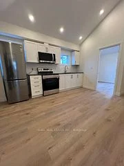 44 Colborne Street E 2, Oshawa, On L1g 1l5