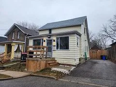 138 Summer Street, Oshawa, On L1h 2k9