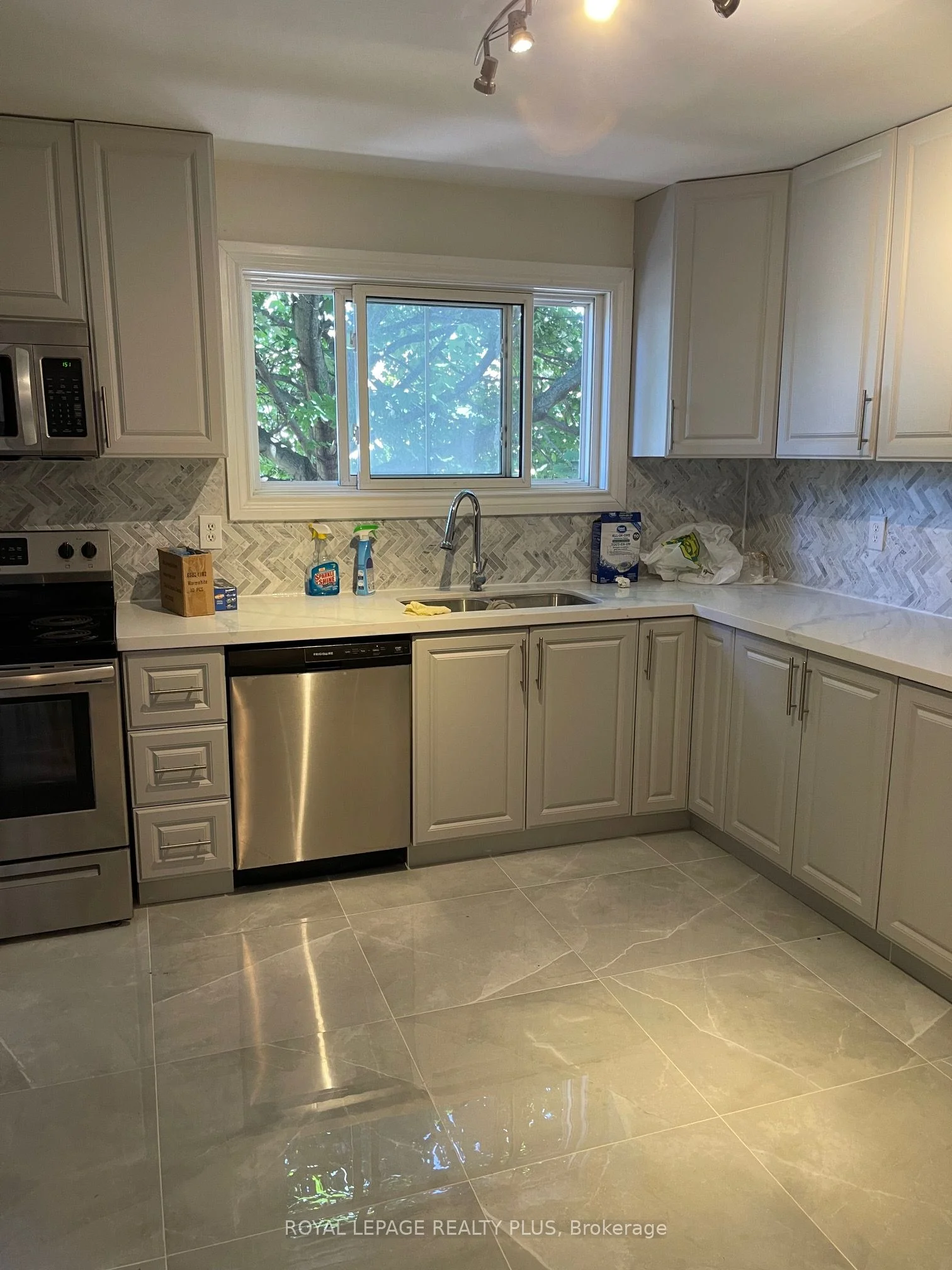 1010 Glen Street 78, Oshawa, On L1j 6j2