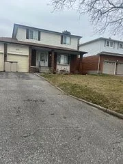 461 Tweedsmuir Street, Oshawa, ON L1J 6H8