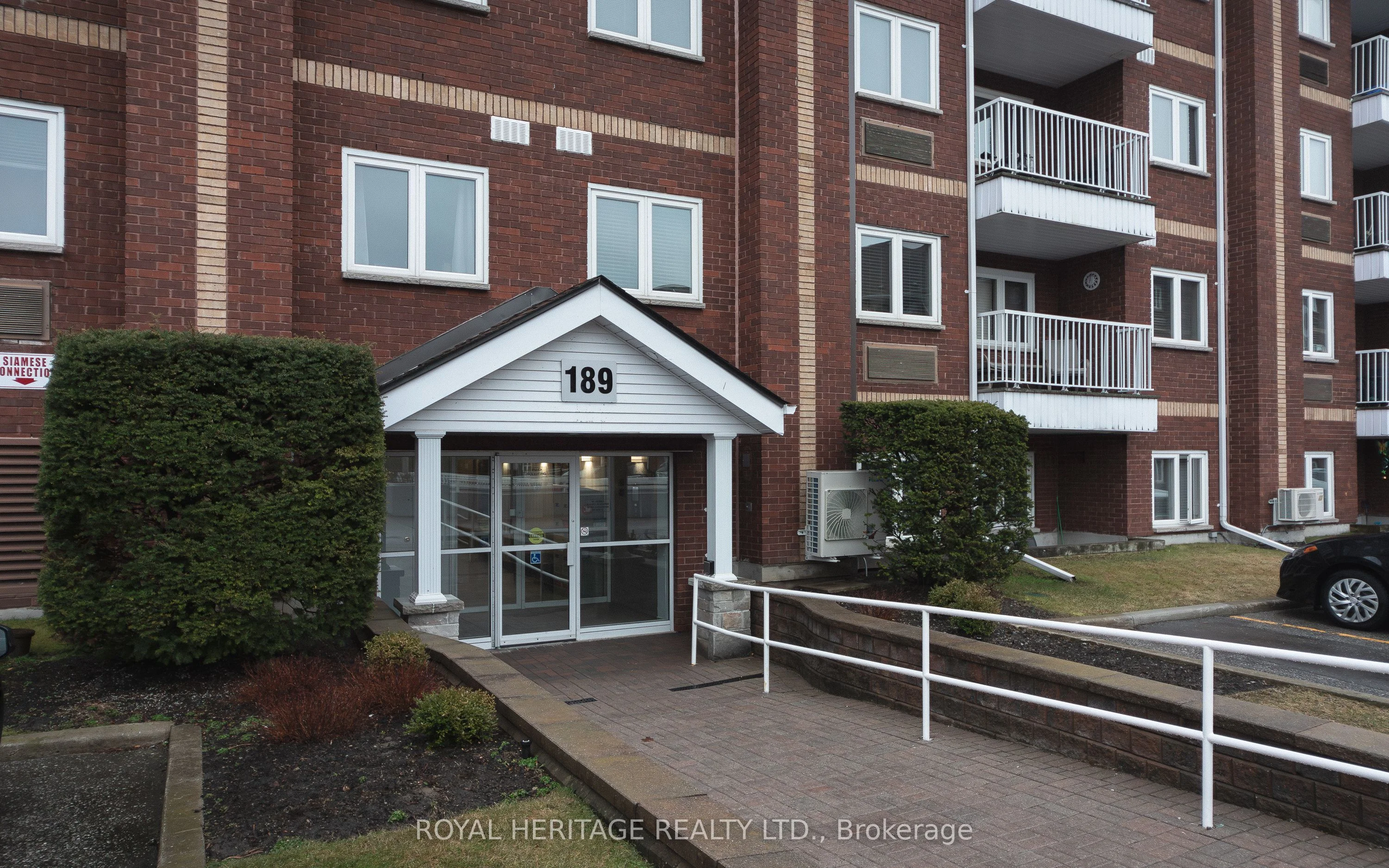 #102 189 Lake Driveway, Ajax, ON, L1S 7J1