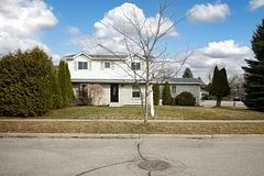 136 Andrew Street, Clarington, ON L1B 1J6