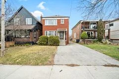 82 Eastwood Avenue, Toronto E06, ON M1N 3H2