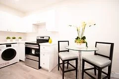 1448 Gerrard Street E 2r, Toronto E01, On M4l 1z8