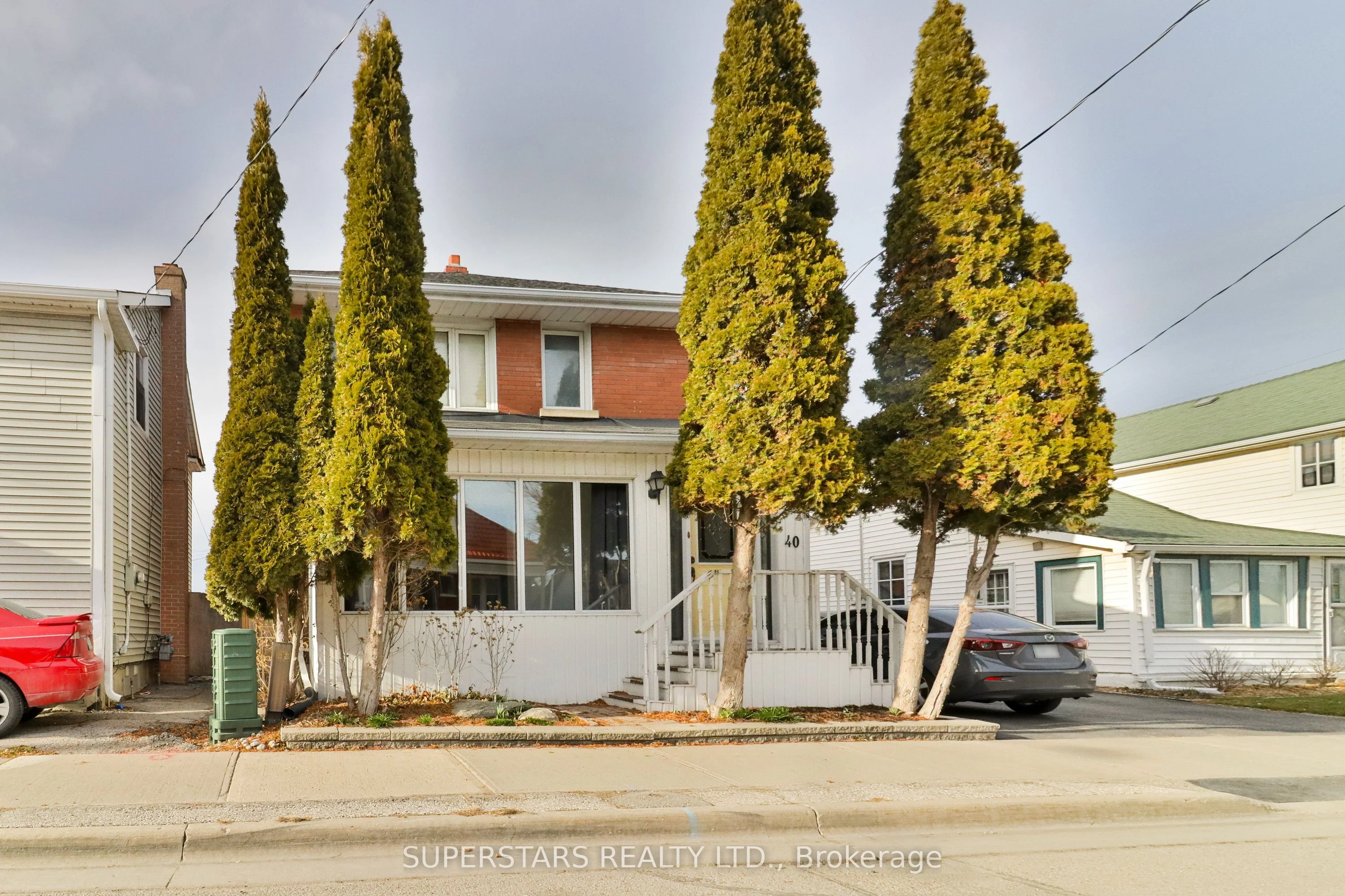 40 Bruce Street Unit 2, Oshawa, On L1h 1p7