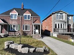 190 Woodville Avenue, Toronto E03, ON M4J 2R6