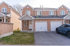 10 Bassett Boulevard E 174, Whitby, On L1n 9c7
