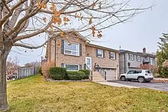 40 Waywell Street Upper, Whitby, On L1n 8n9