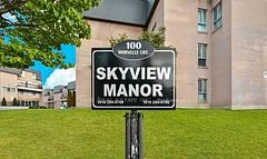100 Mornelle Court 2096, Toronto E09, ON M1E 4X2