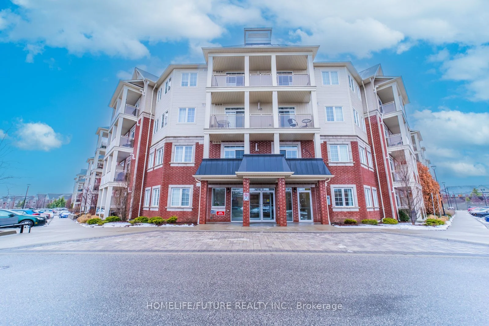 80 ASPEN SPRINGS Drive 309, Clarington, ON L1C 0V4