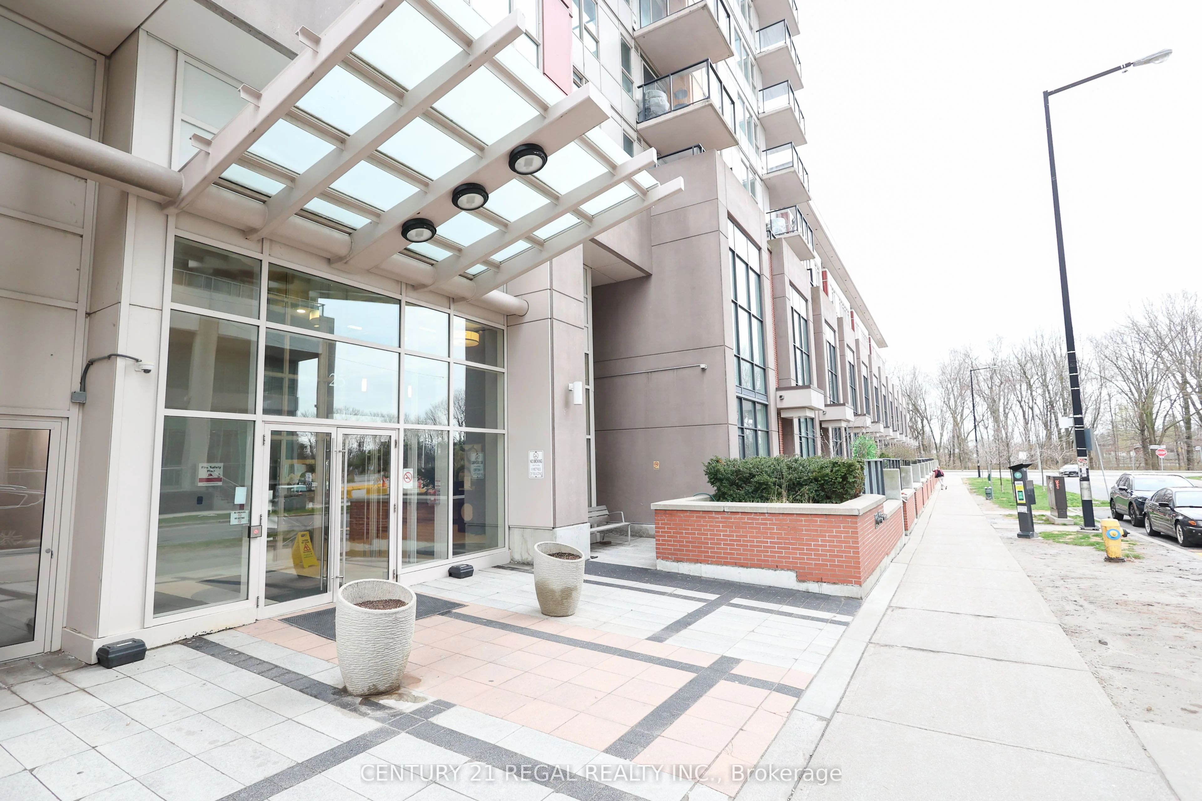 25 Town Centre Court 1607, Toronto E09, On M1p 0b4