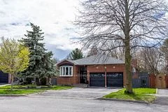 71 Inglewood Place Bsmt, Whitby, ON L1N 8Z8