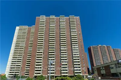 Condo Apartment in Toronto