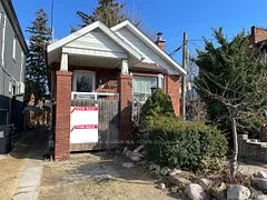 967 Greenwood Avenue, Toronto E03, On M4j 4c7