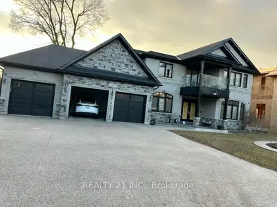 Detached in Toronto