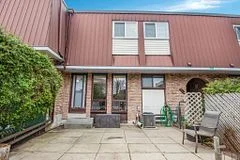 1331 Mary Street N 13, Oshawa, On L1g 6z2