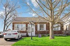 87 Wellington Avenue, Oshawa, ON L1H 3X8