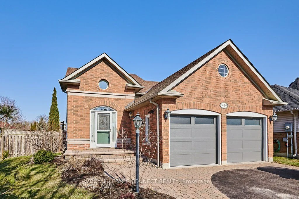 1696 Edenwood Drive, Oshawa, ON L1G 7Y5