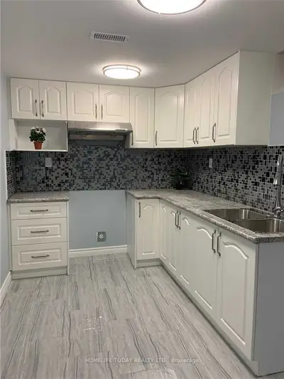 18 Dewsnap Road Bsmt, Ajax, On L1z 0s4
