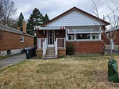 1022 Victoria Park Avenue Main, Toronto E03, On M4b 2j9