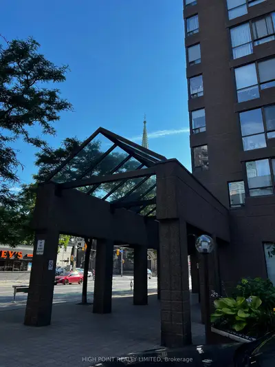 117 Gerrard Street E 1207, Toronto C08, On M4e 2e1