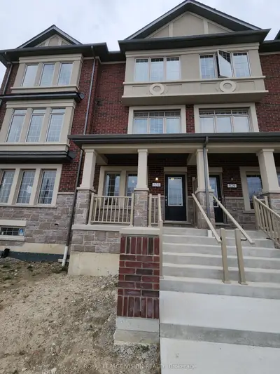 531 Old Harwood Avenue, Ajax, On L1z 0v2