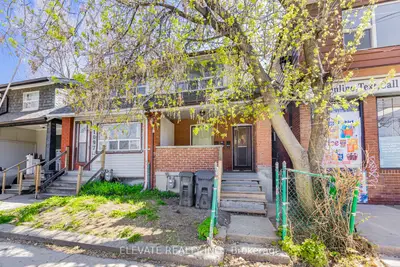 1095 Woodbine Avenue, Toronto E03, On M4c 4c6