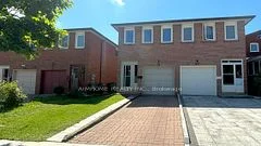 29 Lord Sydenham Court, Toronto E05, On M1w 3s4