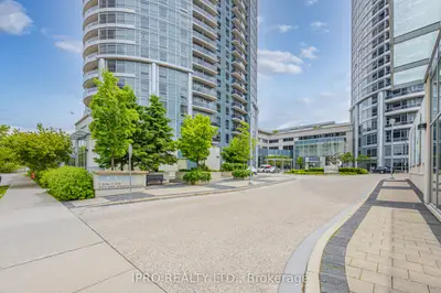 125 Village Green Square W 2508, Toronto E07, On M1s 0g3