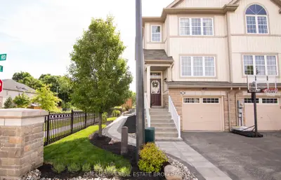 2 Autumn Harvest Road, Clarington, On L1c 0k7