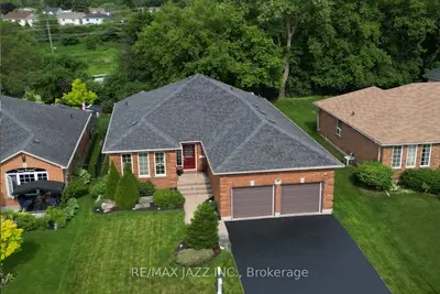 1030 Stone Cottage Crescent, Oshawa, On L1k 1z5