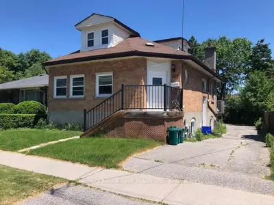 Detached in Oshawa
