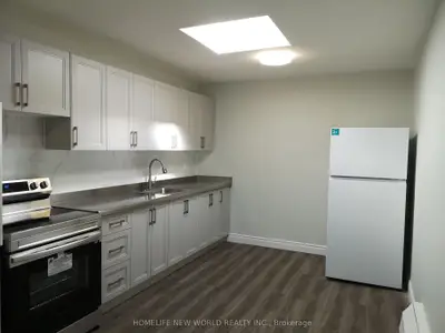 Upper Level in Toronto
