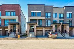 Att/Row/Townhouse in Oshawa