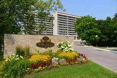 92 Church Street S 1007, Ajax, ON L1S 6B4