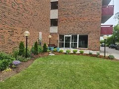 97 Nonquon Road 504, Oshawa, ON L1G 3R8