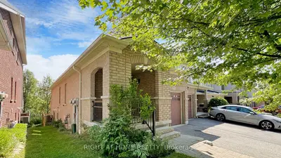 715 Grandview Street N 31, Oshawa, On L1k 0n2