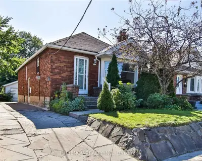 Detached in Toronto