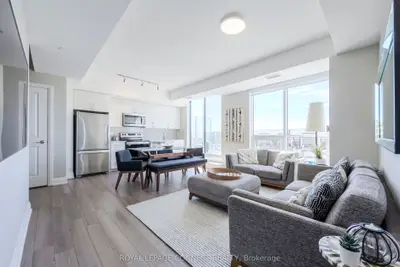 Condo Apartment in Toronto