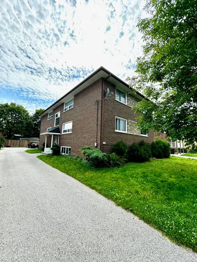 219 Montrave Avenue 4, Oshawa, On L1j 4r9