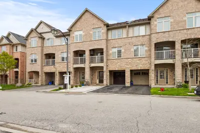 7 Silvester Street E, Ajax, On L1z 0k9