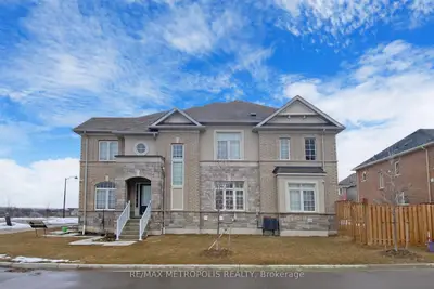 35 Turnerbury Avenue Bsmt, Ajax, On L1z 0s8