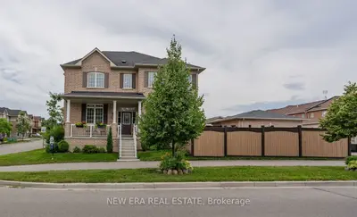 Att/Row/Townhouse in Pickering