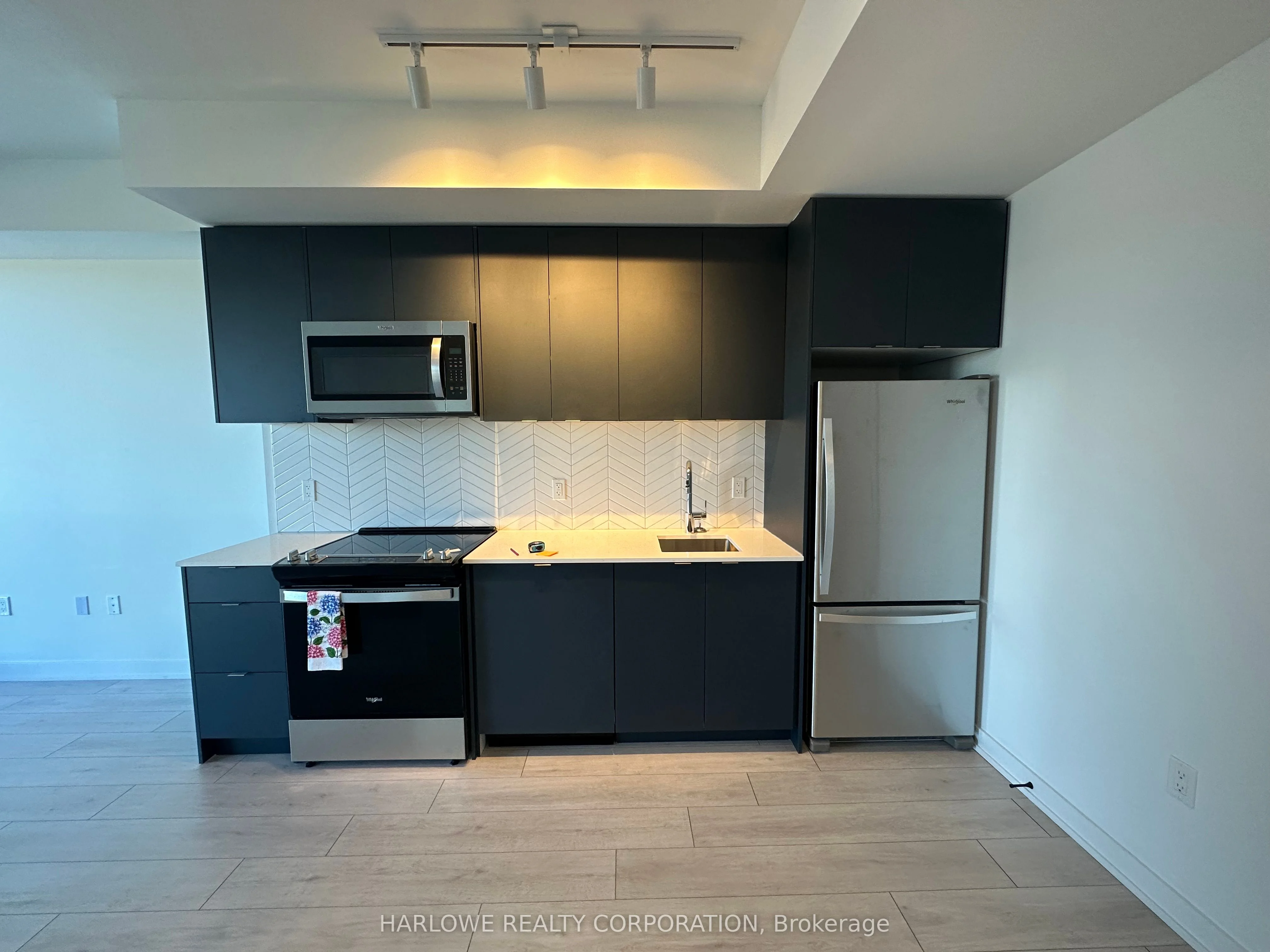 1606 Charles Street 701 A, Whitby, On L1n 0p1