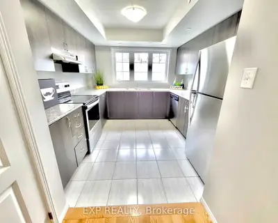 2654 Deputy Minister Path 118, Oshawa, On L1l 0m7