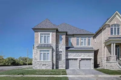 2 Christine Elliot Avenue, Whitby, On L1p 0b9